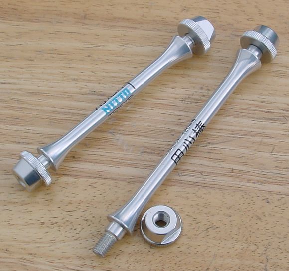 nitto_axle4.jpg - 58.8 K